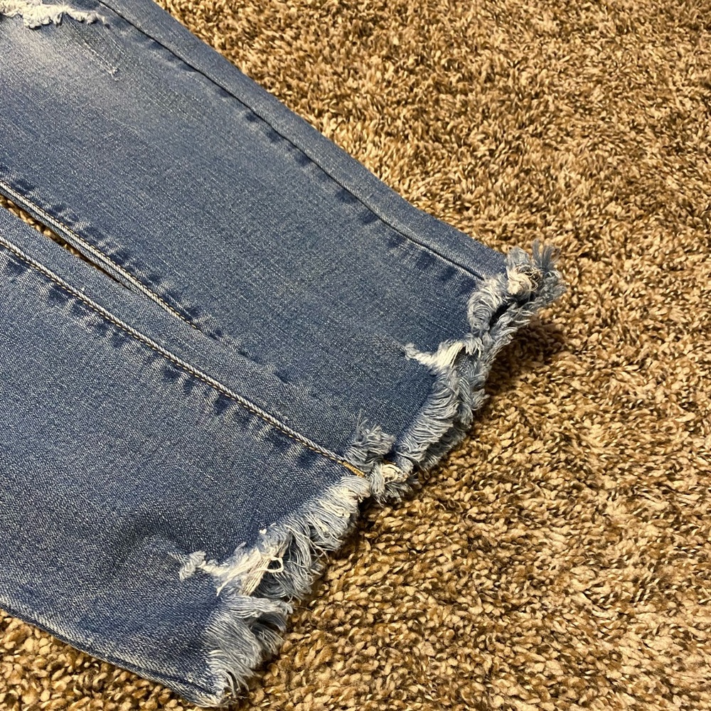 Mid Rise Jeans - Picture 4 of 5